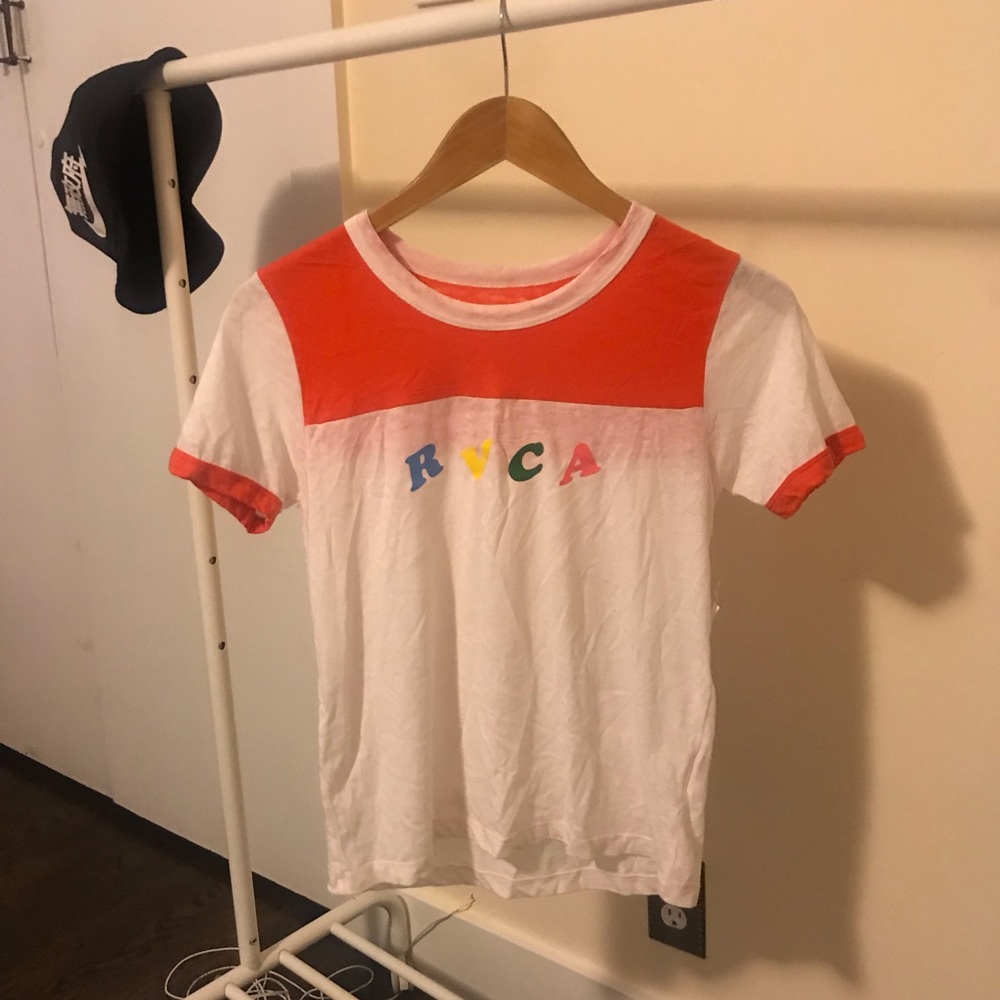 *sold on m e r c a r i*